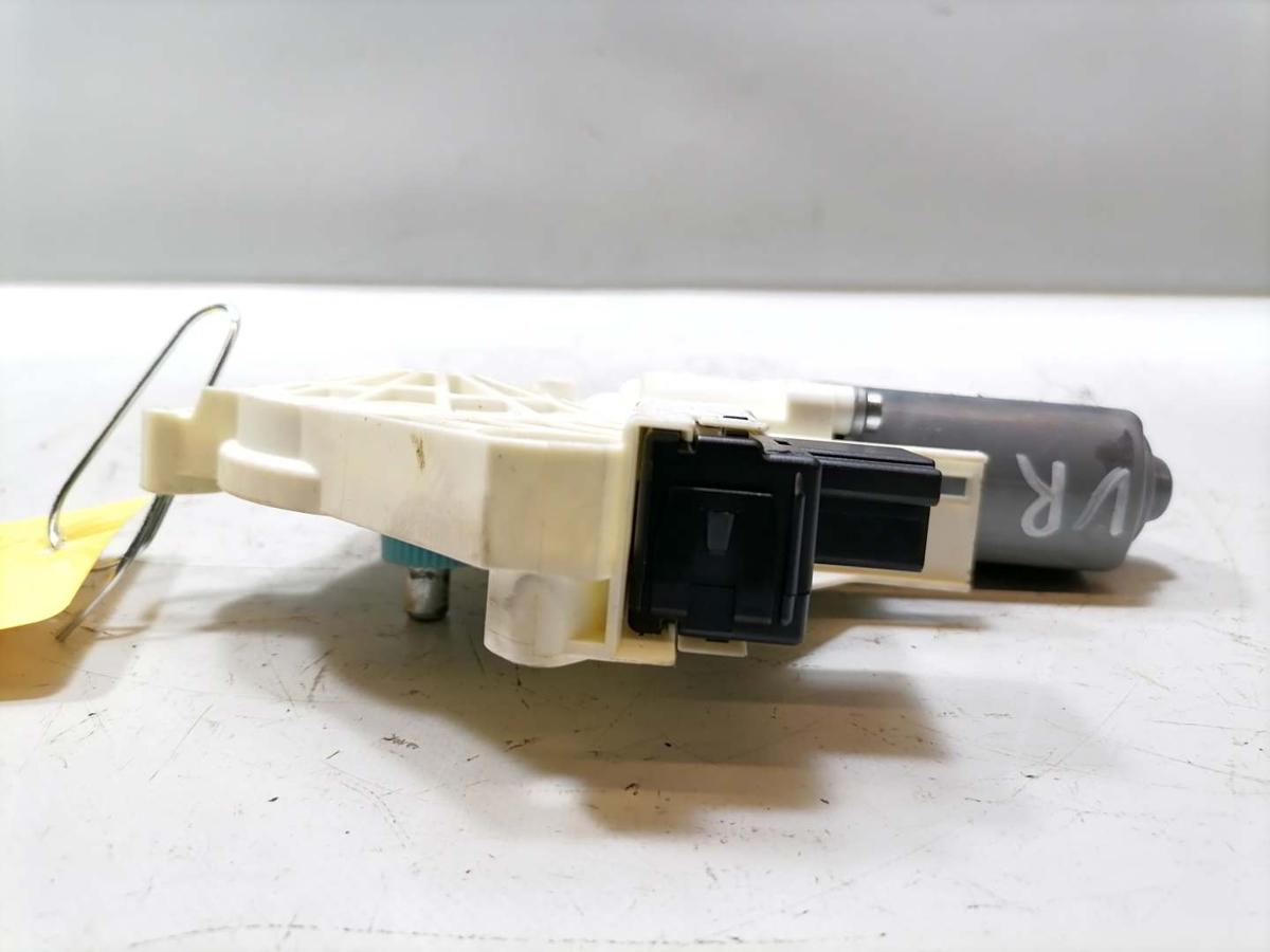 Audi A4 8K B8 original Fensterhebermotor vorn rechts Bj.2010 Audi A4 8K B8 original Fensterhebermotor vorn rechts Bj.2010